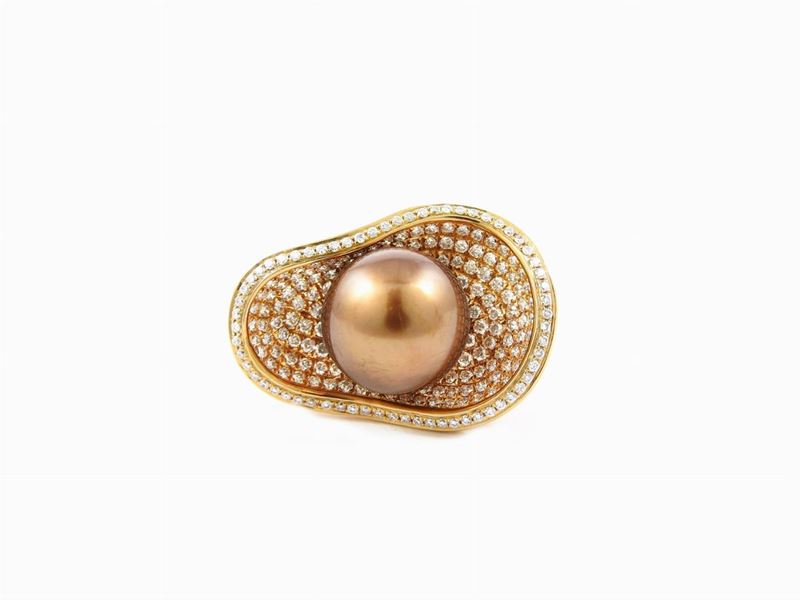 Anello in Oro Rosa con Diamanti e Perla Coltivata Bronzea