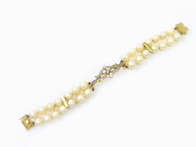 Bracciale a Due Fili di Perle Coltivate Akoya, Oro Giallo e Bianco e Diamanti