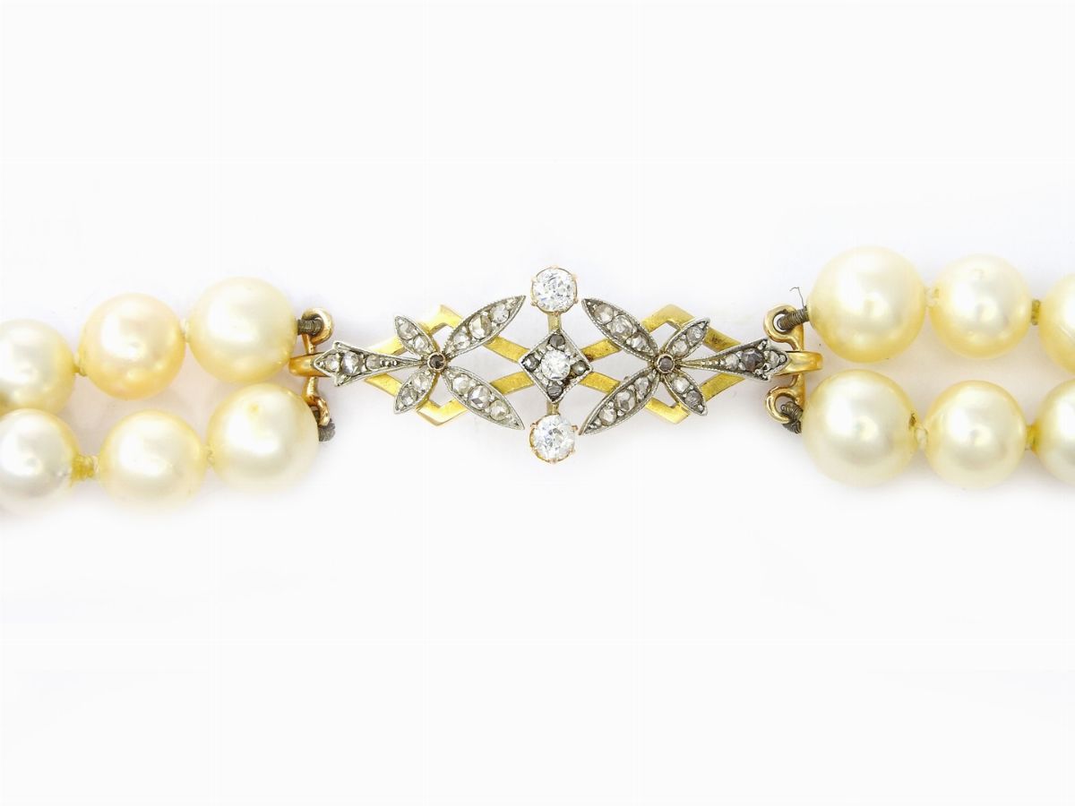 Bracciale a Due Fili di Perle Coltivate Akoya, Oro Giallo e Bianco e Diamanti