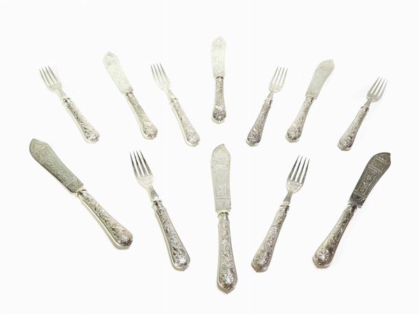 A Silver-plated Dessert Cutlery Set  - Auction The Riz Ortolani and Katyna Ranieri collection / Forniture and Art objects  - II - II - Maison Bibelot - Casa d'Aste Firenze - Milano