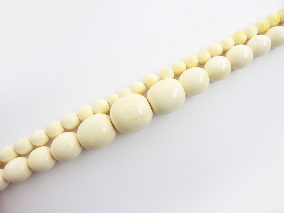 Collana Scalare in Avorio