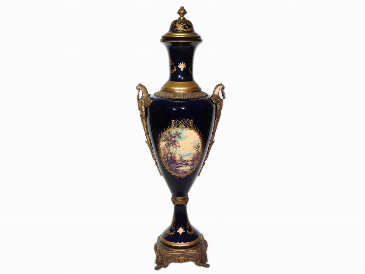 Grande Vaso in Ceramica nello Stile di Sèvres