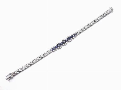 Bracciale a Maglia Morbida in Oro Bianco, Diamanti e Zaffiri