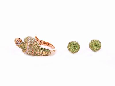 Anello Animalier in Oro Rosa, Diamanti, Zaffiri Gialli e Granati Tsavorite con Orecchini in Parur...