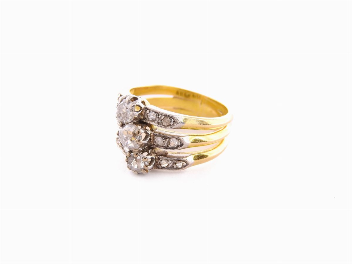Anello in Oro Giallo e Bianco con Diamanti
