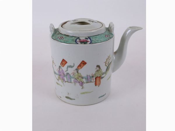 A chinese porcelain teapot