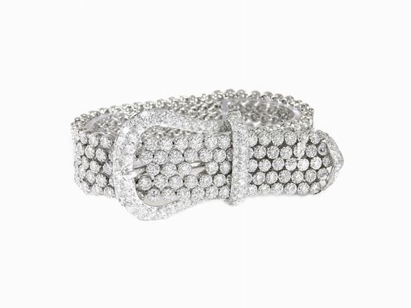 White gold woven texture bracelet with diamonds