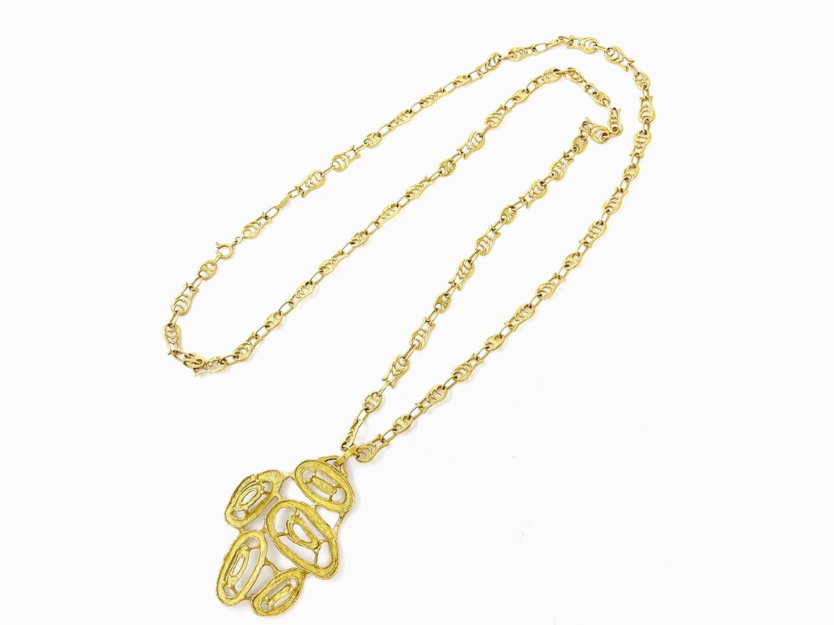 Lunga Catena Roman a Maglia Fantasia con Pendente in Oro Giallo