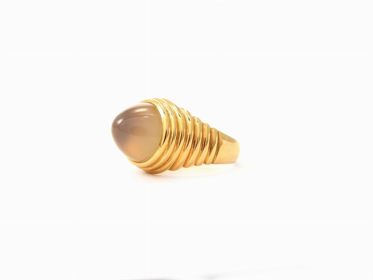 Parure Girocollo e Bracciale a Maglia Morbida con Anello in Oro Giallo e Adularie