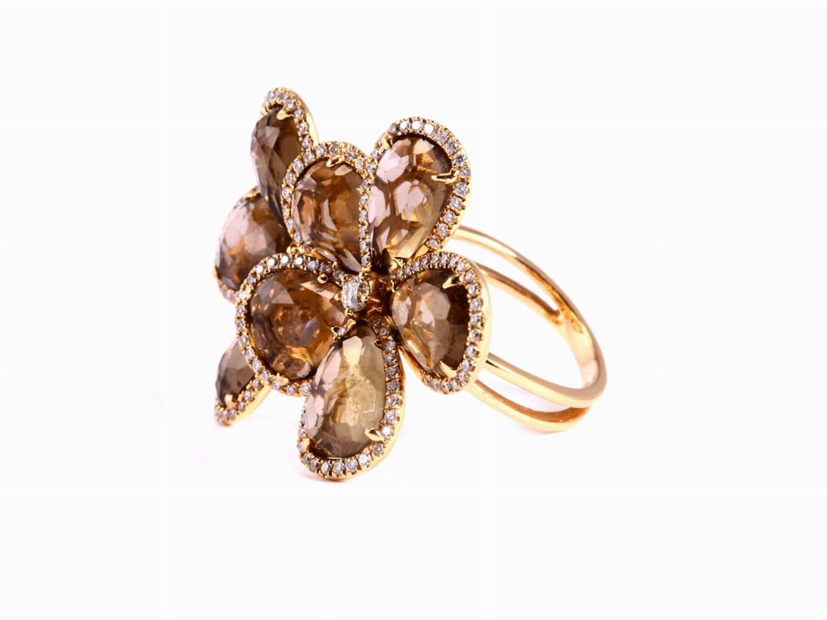 Anello Fantasia in Oro Rosa con Diamanti e Quarzi Fumé