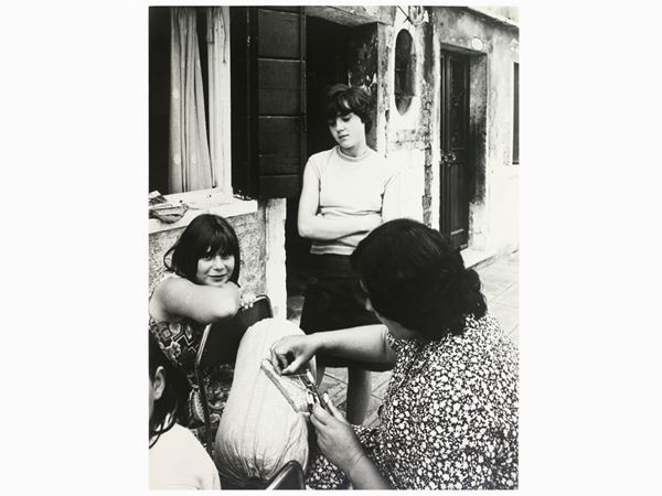 Gianni Berengo Gardin : Il tombolo 1979  - Auction Photographs - Maison Bibelot - Casa d'Aste Firenze - Milano