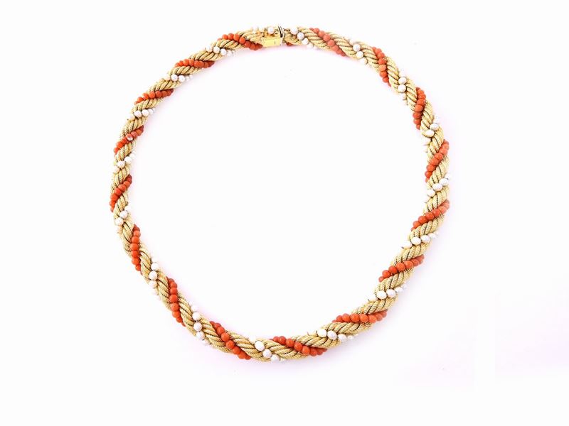 Girocollo in Oro Giallo, Coralli Arancio e Perle