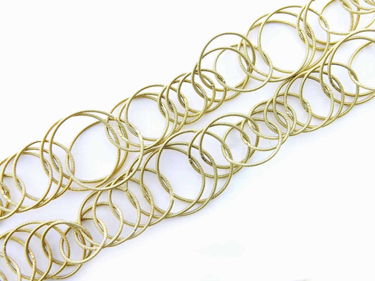 Lunga Collana in Oro Giallo