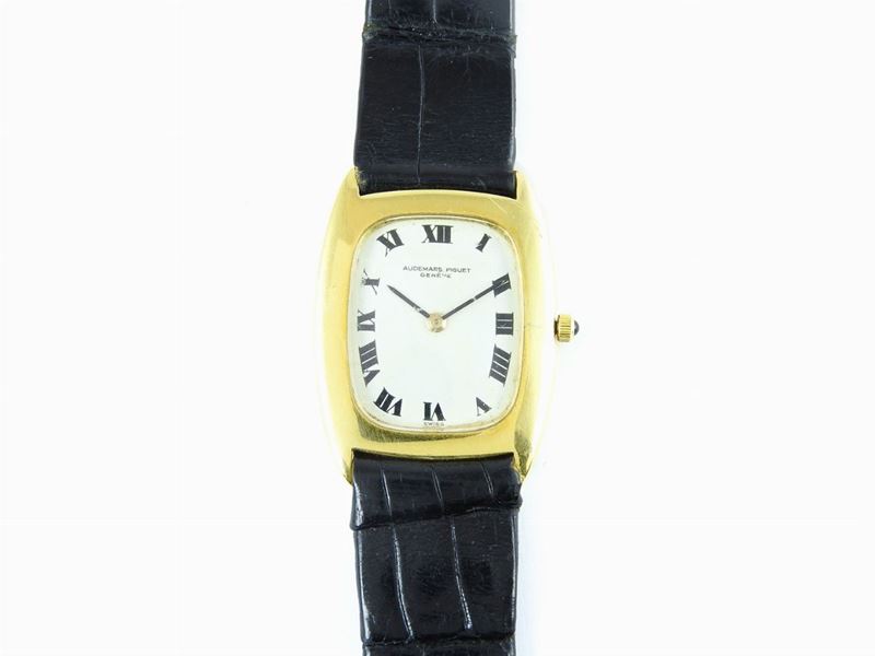 Orologio da Polso per Uomo Audemars Piguet Modello Tonneau in Oro Giallo