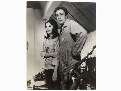 Fotografie di Scena del Film Hollywood Party con Peter Sellers e Claudine Longette