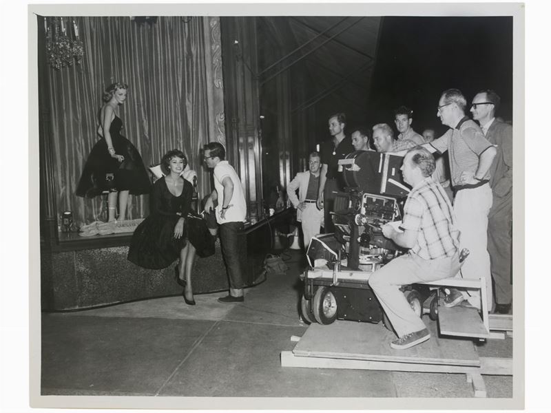 Anonimo Anonimo - Fotografia di Scena con Sofia Loren e la Troupe Cinematografica