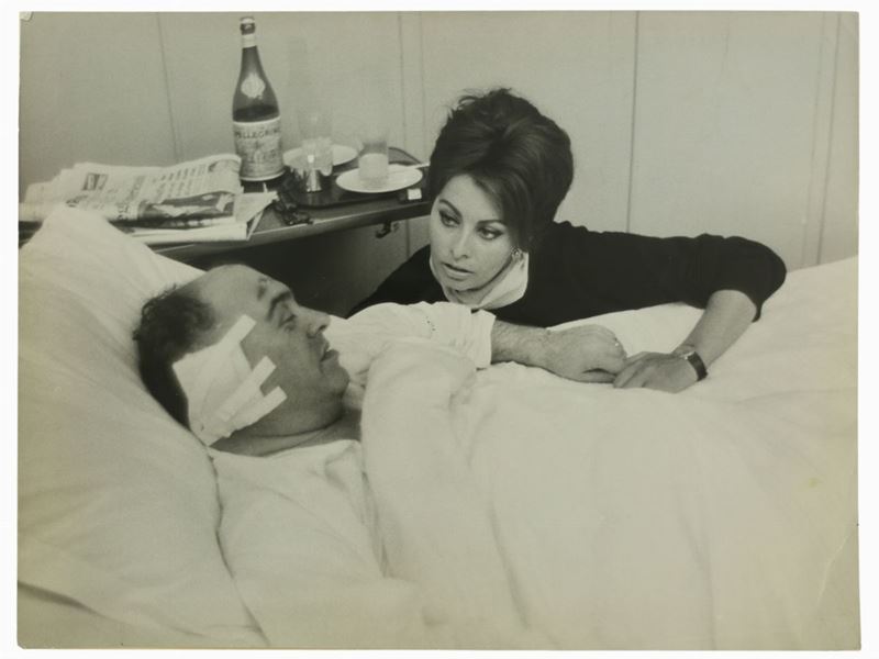 Pierluigi Praturlon - Ritratto di Sofia Loren e Carlo Ponti in Ospedale, 1962
