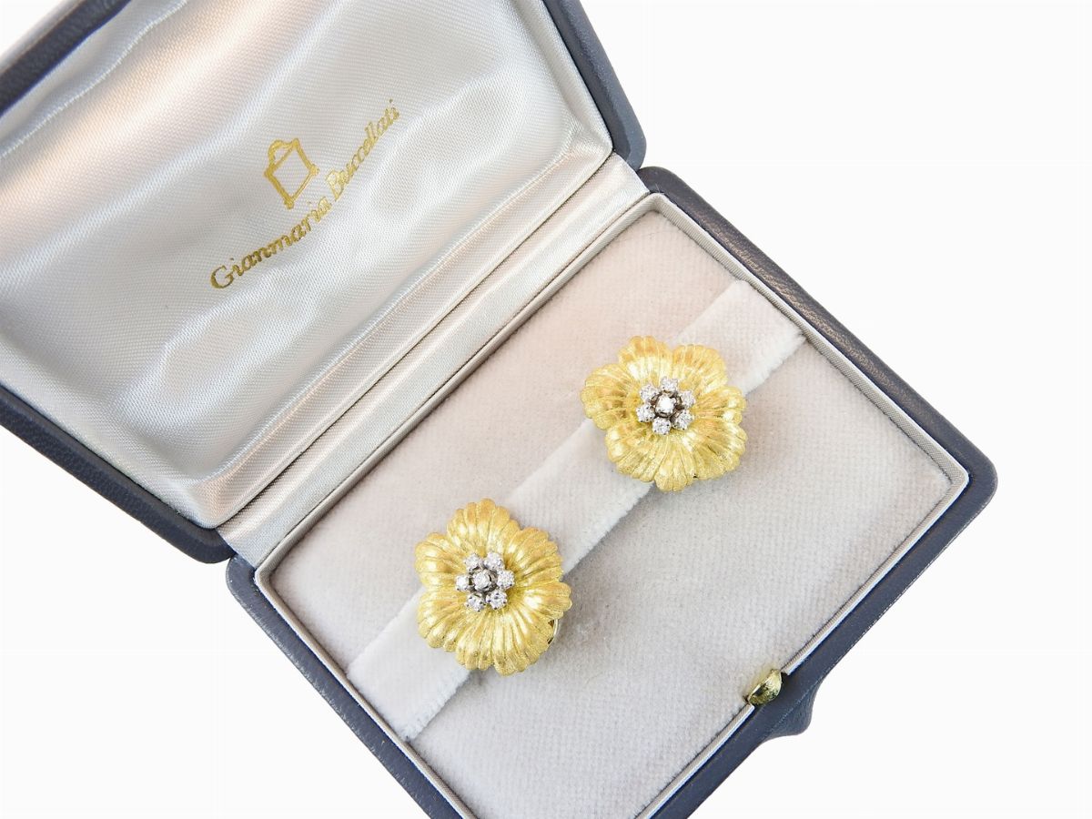 Orecchini Buccellati in Oro Giallo Satinato e Diamanti