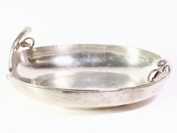 A Sterling Silver Tray  (Mexico)  - Auction The Riz Ortolani and Katyna Ranieri collection / Forniture and Art Objects - III - III - Maison Bibelot - Casa d'Aste Firenze - Milano