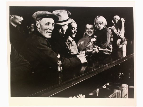 Margaret Bourke-White : Bar, Fort Peck, Montana, 1936  ((1904-1971))  - Auction Photographs - Maison Bibelot - Casa d'Aste Firenze - Milano