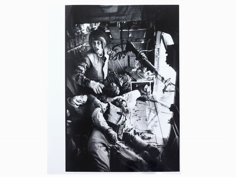 Larry Burrows - Yp3 Helicopter Co-pilot Dying On Yp 13 Helo Vietnam, 1965