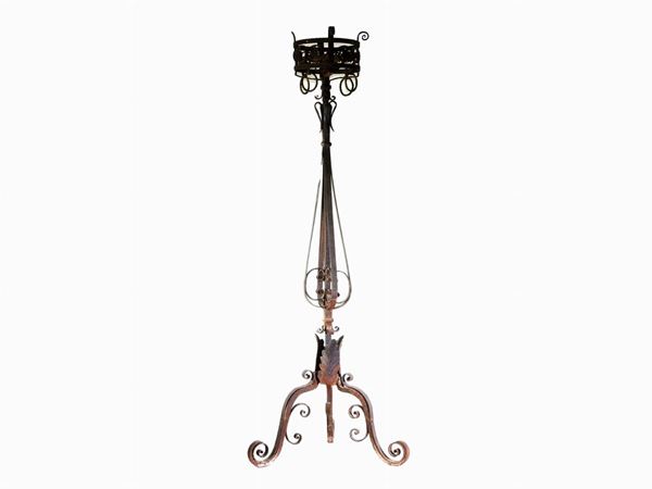 A Wrought Iron Vase Stand  (20th Century)  - Auction The Riz Ortolani and Katyna Ranieri collection / Forniture and Art objects  - II - II - Maison Bibelot - Casa d'Aste Firenze - Milano