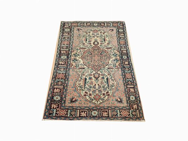 A Small Persian Carpet  - Auction The Riz Ortolani and Katyna Ranieri collection / Forniture and Art Objects - III - III - Maison Bibelot - Casa d'Aste Firenze - Milano