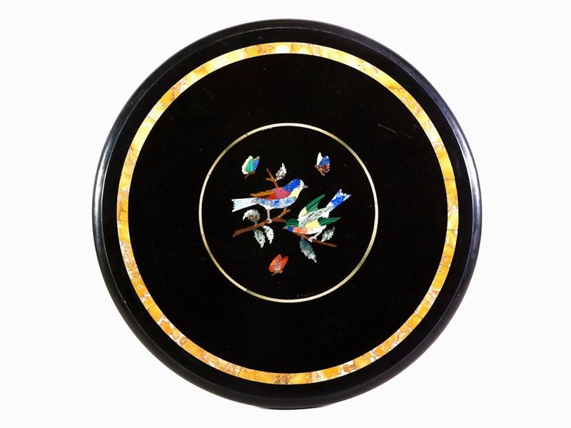 Piano Rotondo in Marmo Nero del Belgio e Commesso di Pietre Dure
