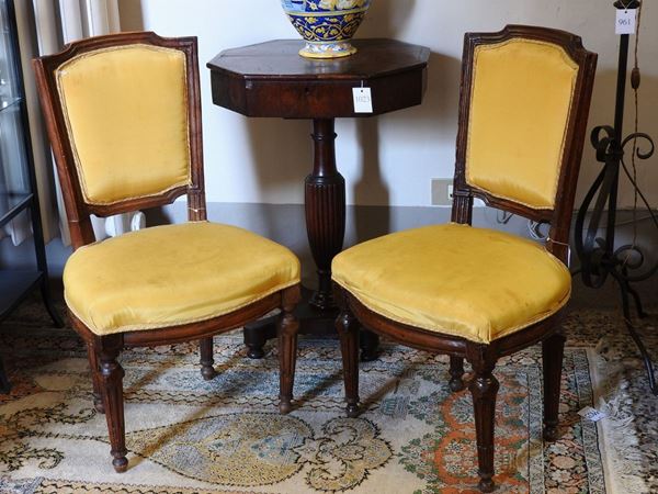 A Set of Four Walnut Chairs  - Auction The Riz Ortolani and Katyna Ranieri collection / Forniture and Art objects  - II - II - Maison Bibelot - Casa d'Aste Firenze - Milano