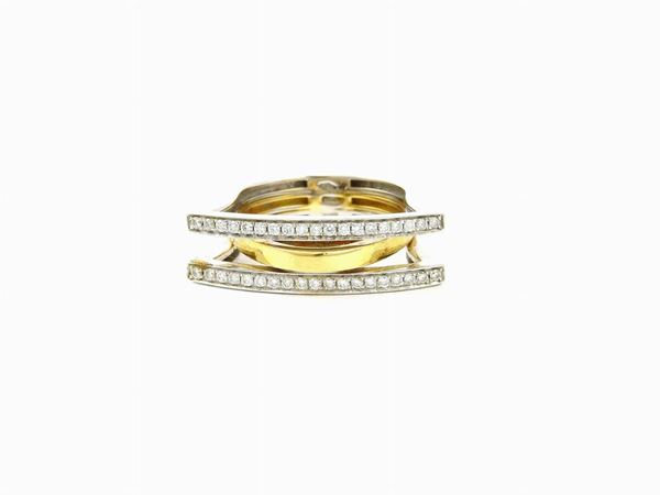White and yellow gold Alfieri St. John ring with diamonds