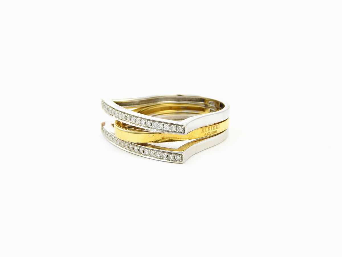 Anello Alfieri St. John in Oro Giallo e Bianco con Diamanti