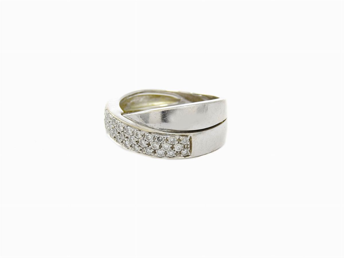 Anello in Oro Bianco con Diamanti
