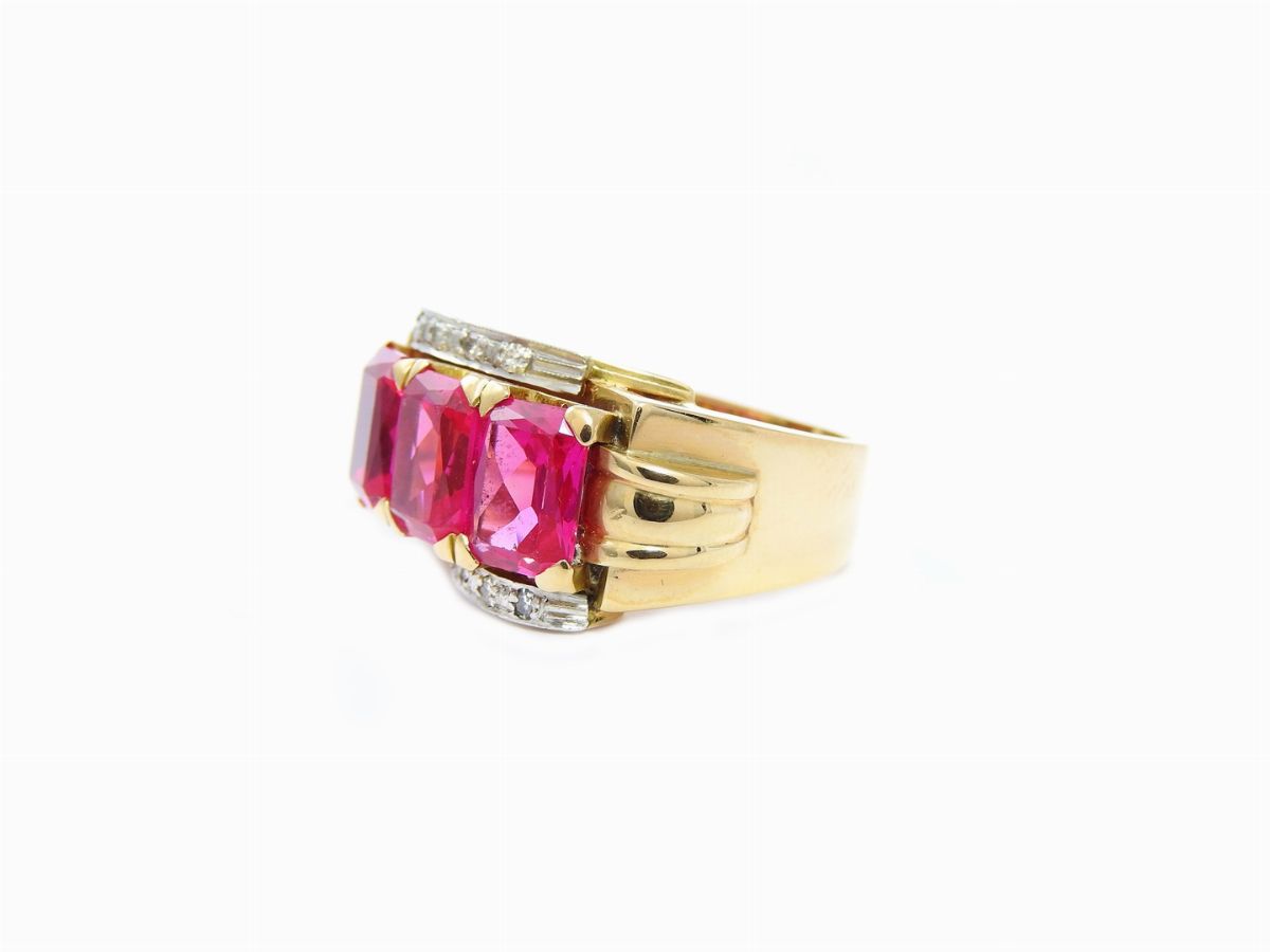 Anello in Oro Giallo e Bianco 585/1000 con Diamanti e Rubini Sintetici