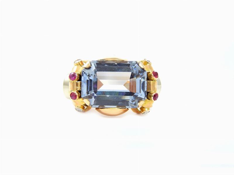 Anello in Oro Giallo 585/1000 con Diamanti, Rubini e Spinello Azzurro Sintetici