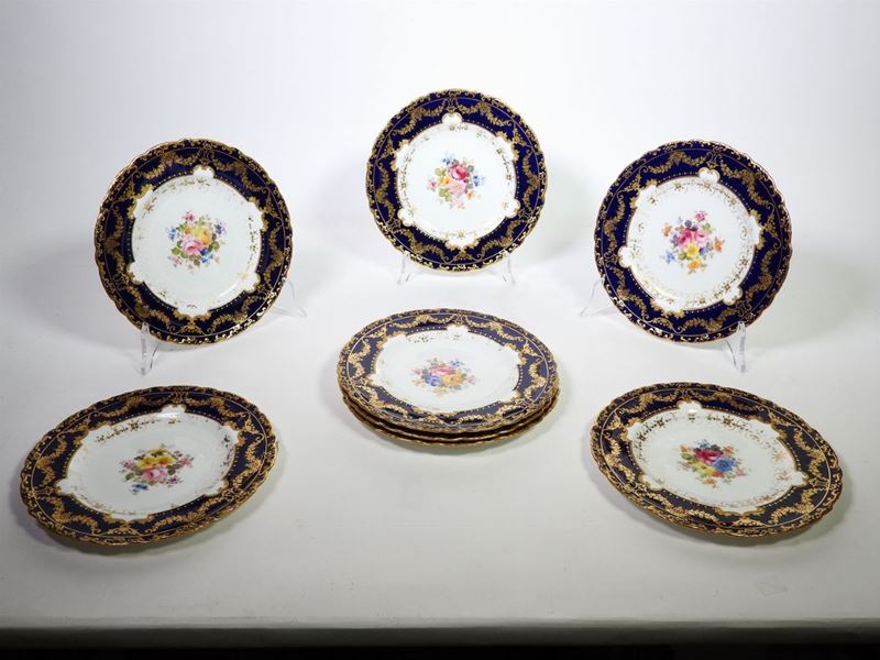 Serie di Otto Piattini in Porcellana Policroma