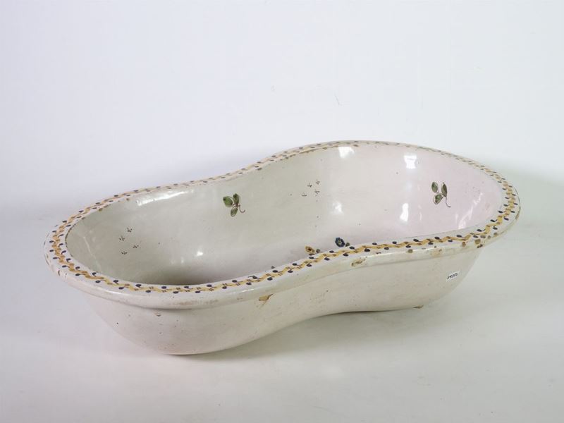 Antico Bidet in Terracotta Smaltata