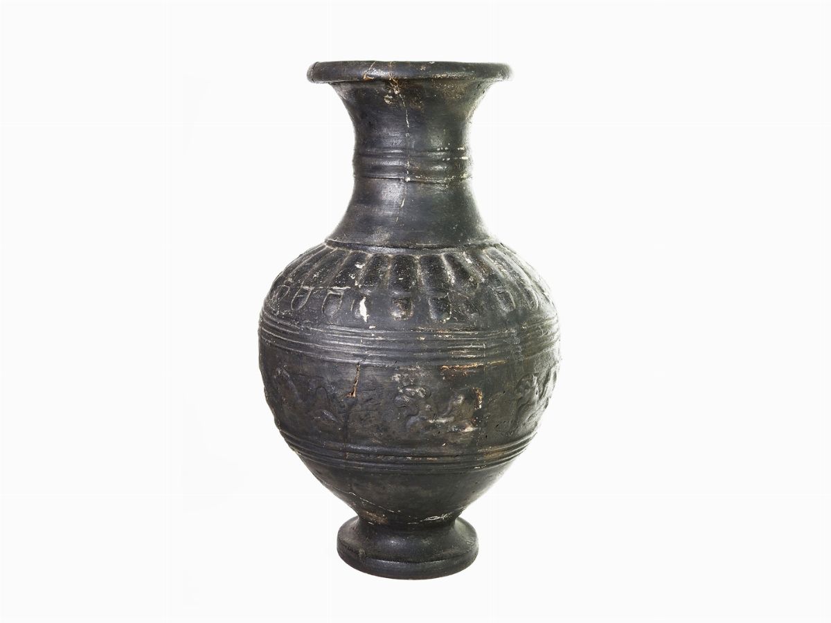 Collezione Archeologica Composta da Tredici Reperti