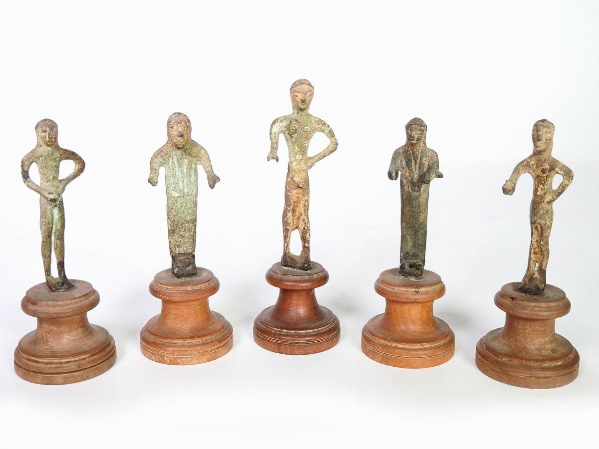 Collezione Archeologica Composta da Tredici Reperti