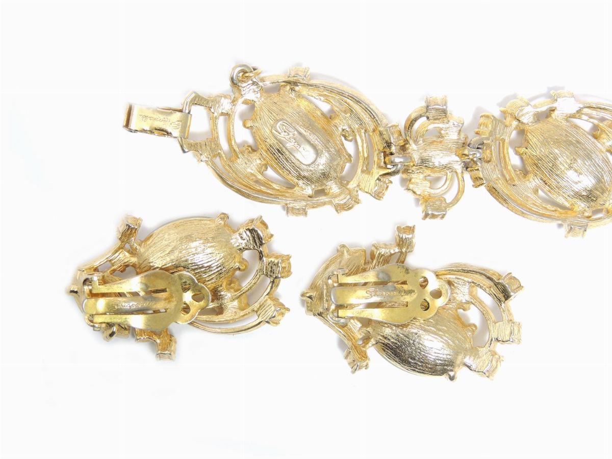 Demi Parure in Metallo Dorato, Strass e Vetro Satinato, Elsa Schiaparelli