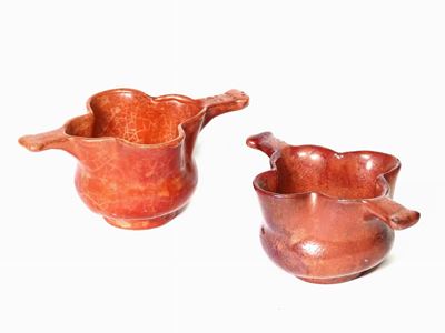 Coppia di Piccoli Vasi in Ceramica
