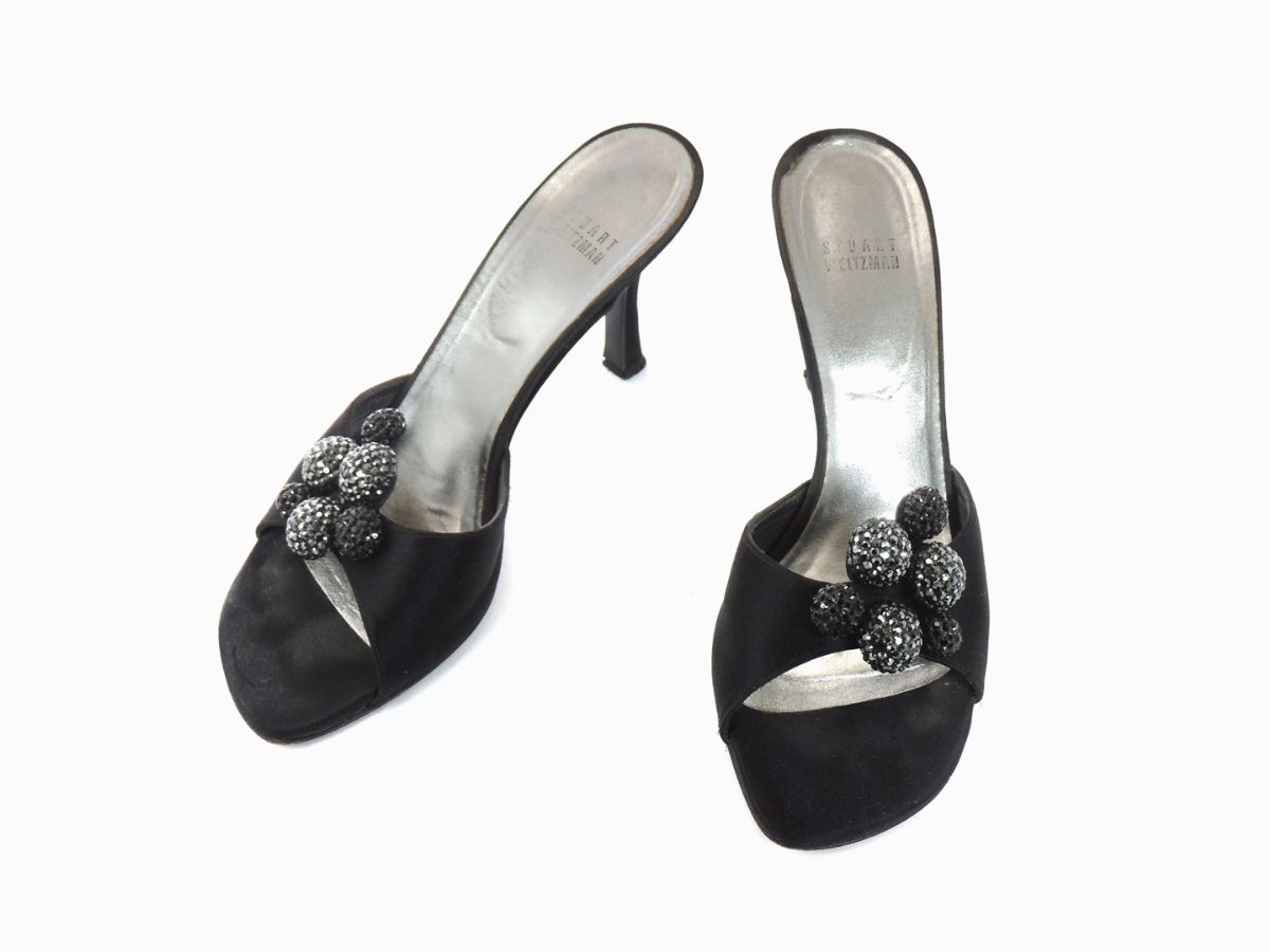 Paio di Sandali Gioiello in Seta Nera, Stuart Weitzman