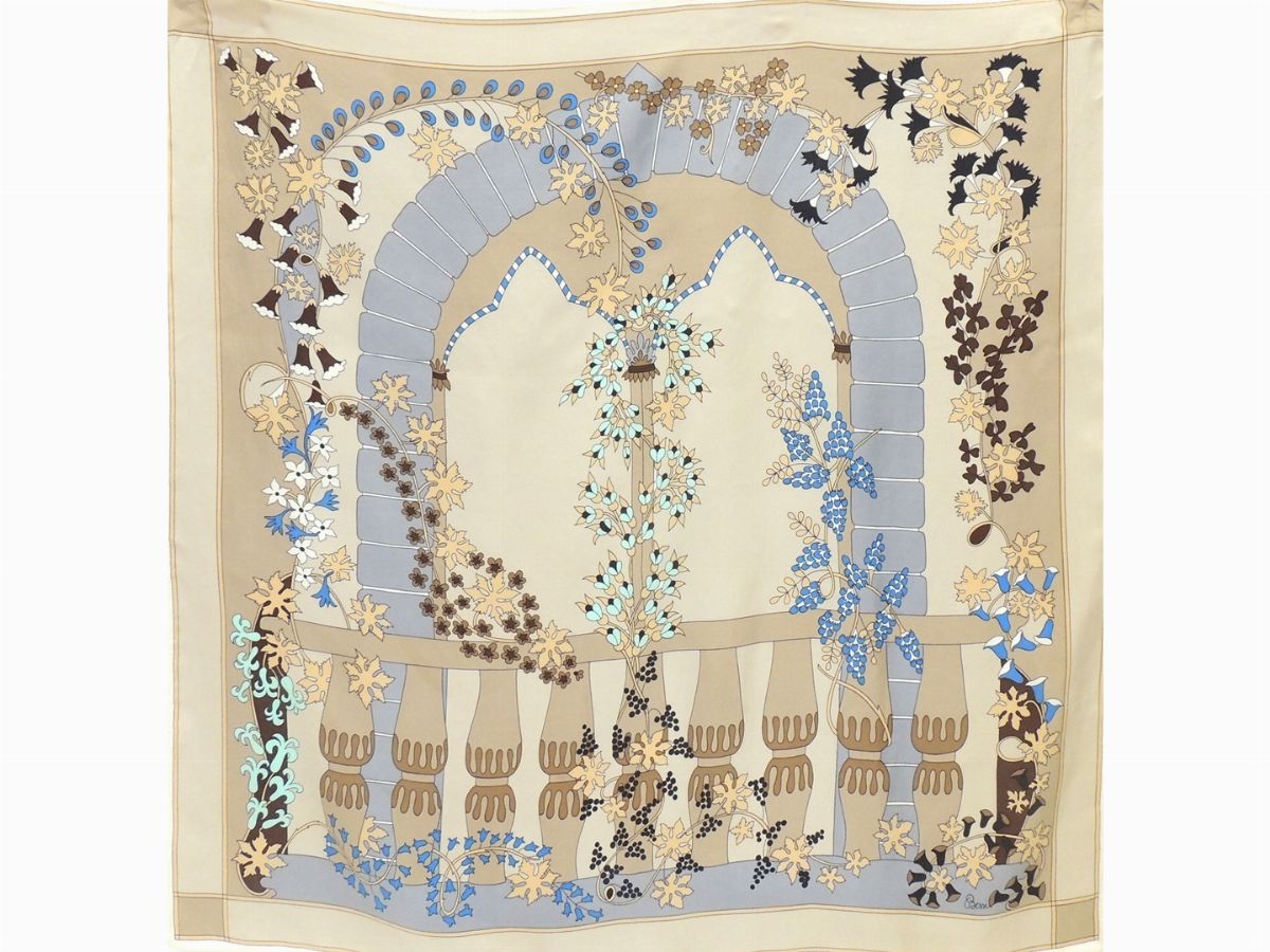 Due Foulard in Seta Ken Scott e Bessi
