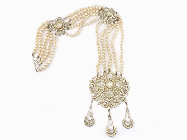 Ornamento per costume teatrale in perle e strass