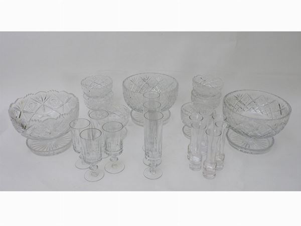 A Cutted Glass and Crystal Lot  - Auction House sale: Art and Design  in "Horto Antico" villa - II - II - Maison Bibelot - Casa d'Aste Firenze - Milano