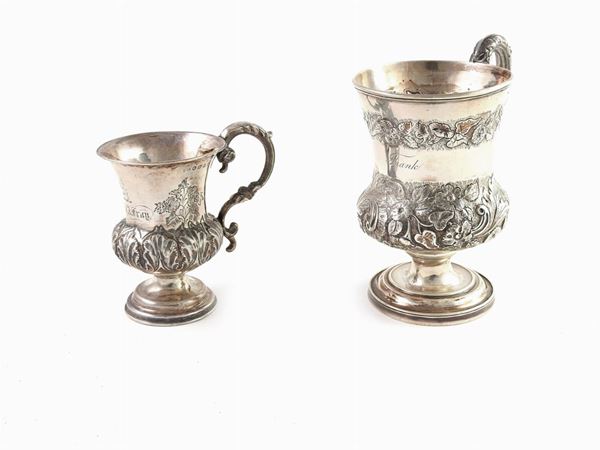 Two Silver Tankard  (Birmingham 1860, Birmingham 1835)  - Auction House sale: Art and Design in "Horto Antico" villa - III - III - Maison Bibelot - Casa d'Aste Firenze - Milano
