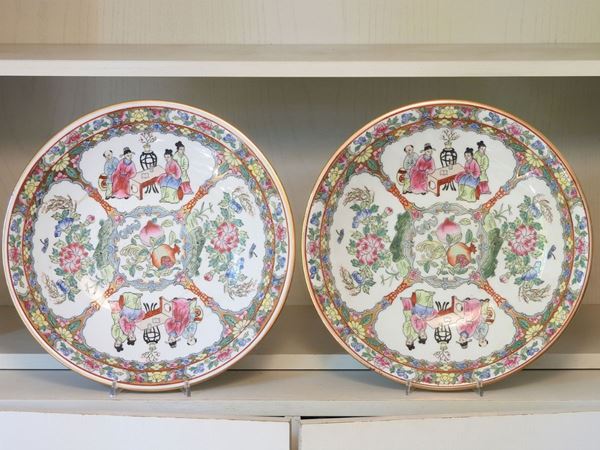 Couple of Polychrome Porcelain Plates