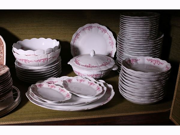 A Porcelain Dish Set, Limoges, A.Giraud & C. Manufacture