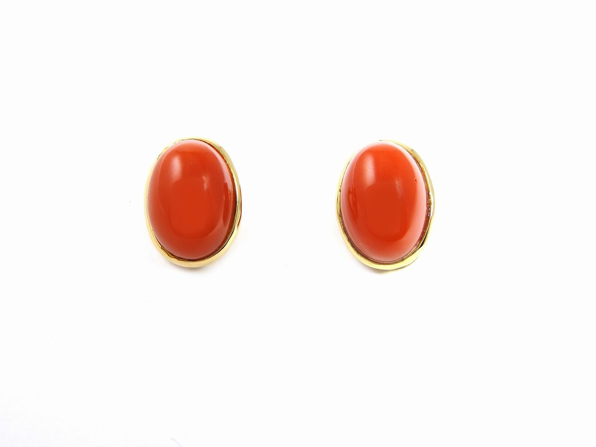 Parure Girocollo Scalare, Orecchini e Anello in Oro Giallo e Corallo Rosso