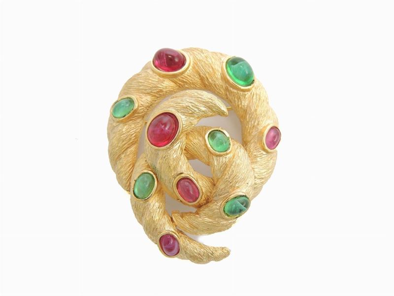 Spilla Animalier in Metallo Dorato e Vetro, Trifari