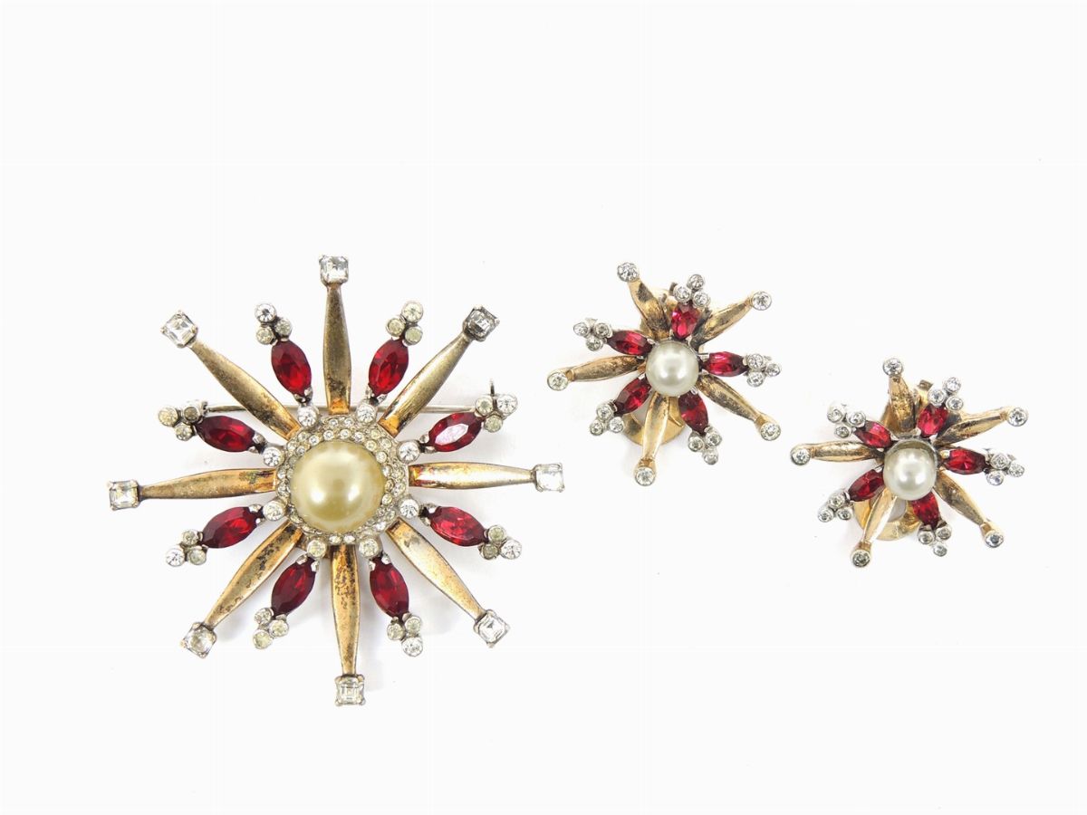 Parure in Metallo Dorato, Strass e Perle Simulate, Mazer